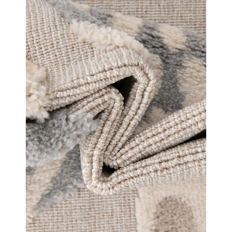 Ivory and Beige Floral Rectangular Kids Rug, 4' x 6'