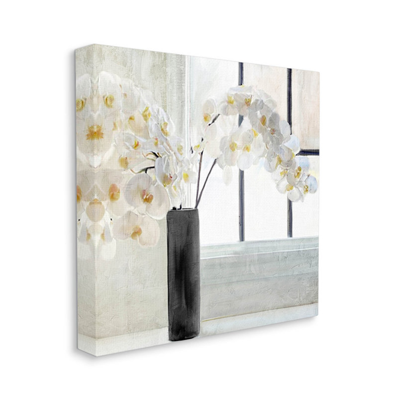 "Sunlit White Orchids Arrangement" par Kim Allen, L 30 po x H 30 po, Toile tendue
