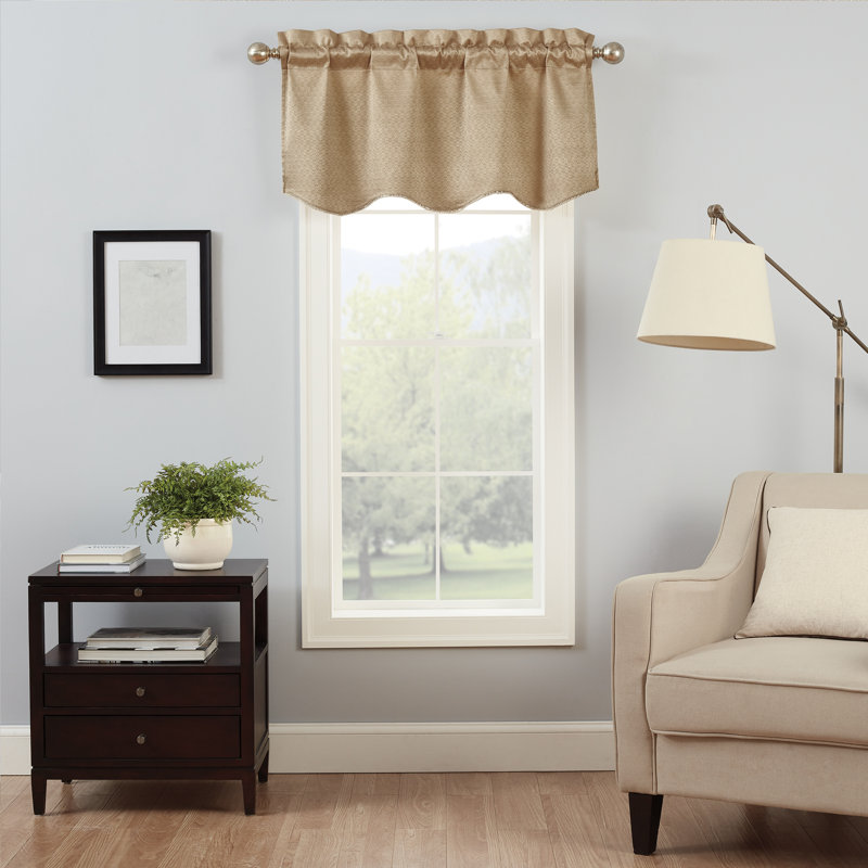 Scalloped Window Valance, Gold, 21" L x 42" W
