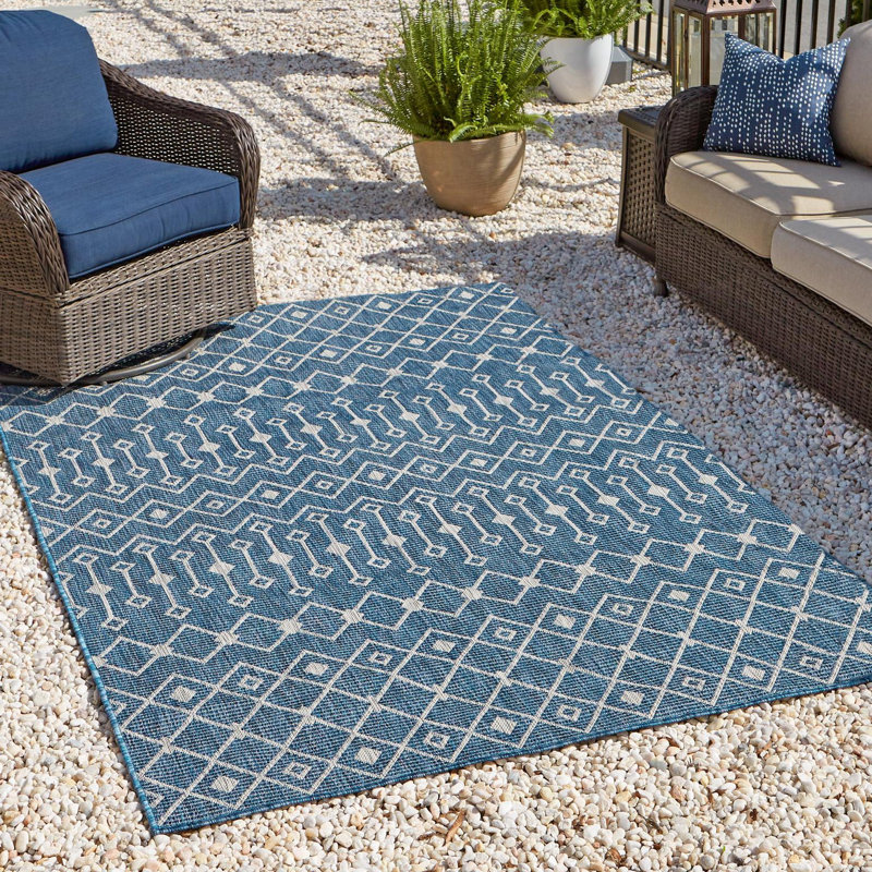 Innsbrook Southwestern Power Loom Teal Indoor/Outdoor Area Rug, Rectangle 4'1" x 6'1"