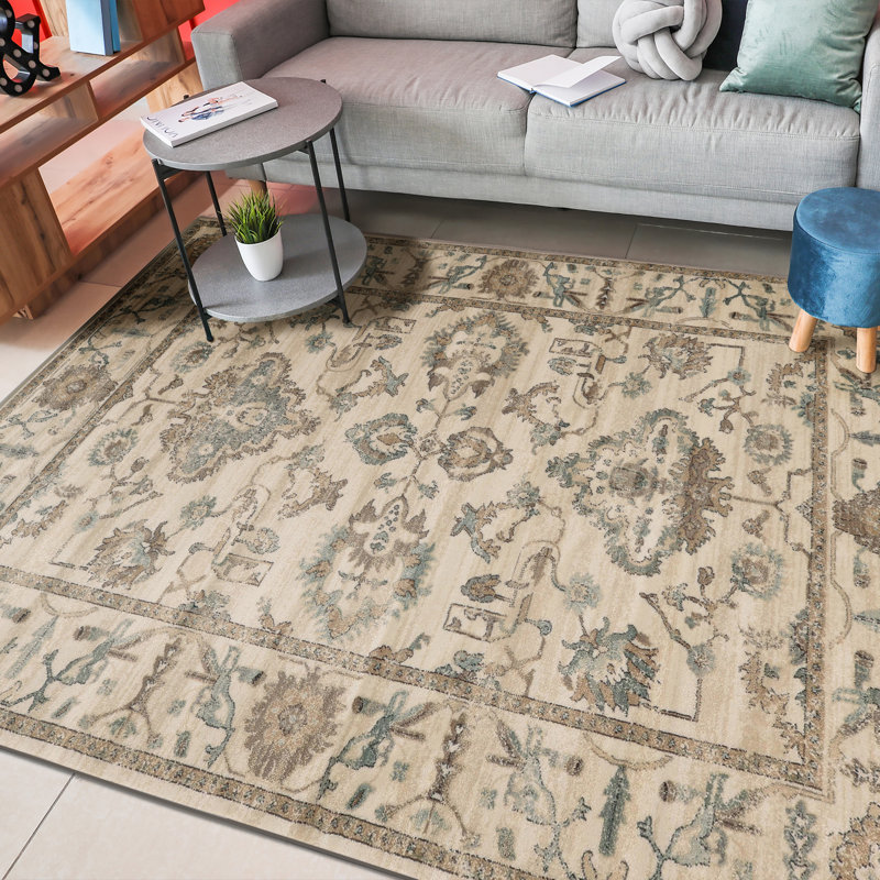 Tapis de style oriental ivoire / crème Benson, Rectangle 7 pi 10 po x 10 pi 6 po