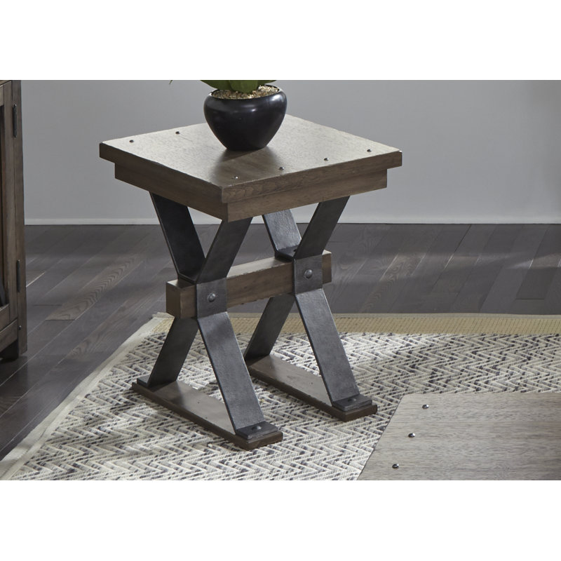 Table de bout Navarrete, H 24 po x l 18 po x P 23,75 po