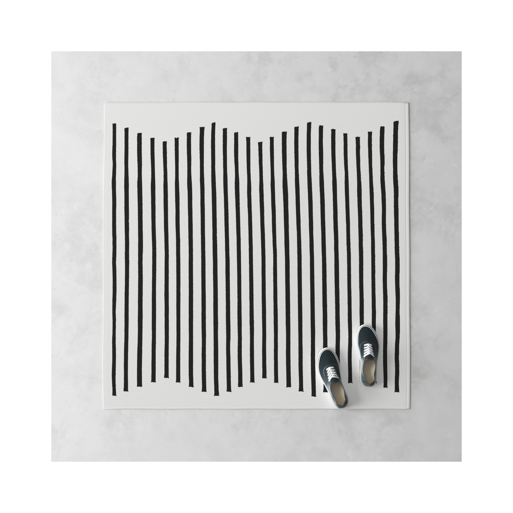 Mando Handmade Cotton Ivory/Black Rug, Square 4'