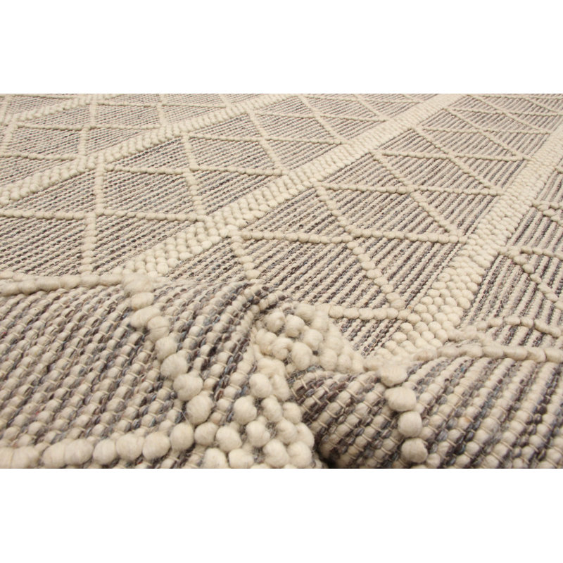 Tapis gris Iagulli 6 pi 0 po x 8 pi 11 po