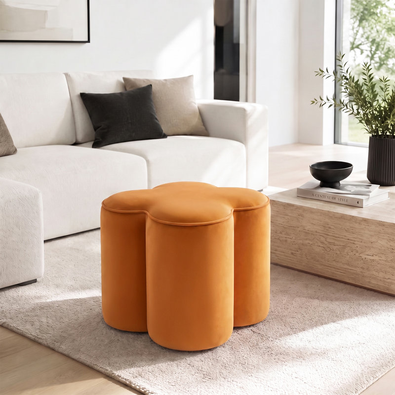 Pouf d'appoint moderne Leiani en velours, forme trèfle, 47 cm de large, pour salon, chambre et coiffeuse, Velours orange