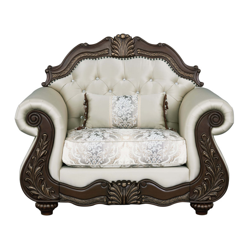 Chaise beige en tissu et finition cerisier