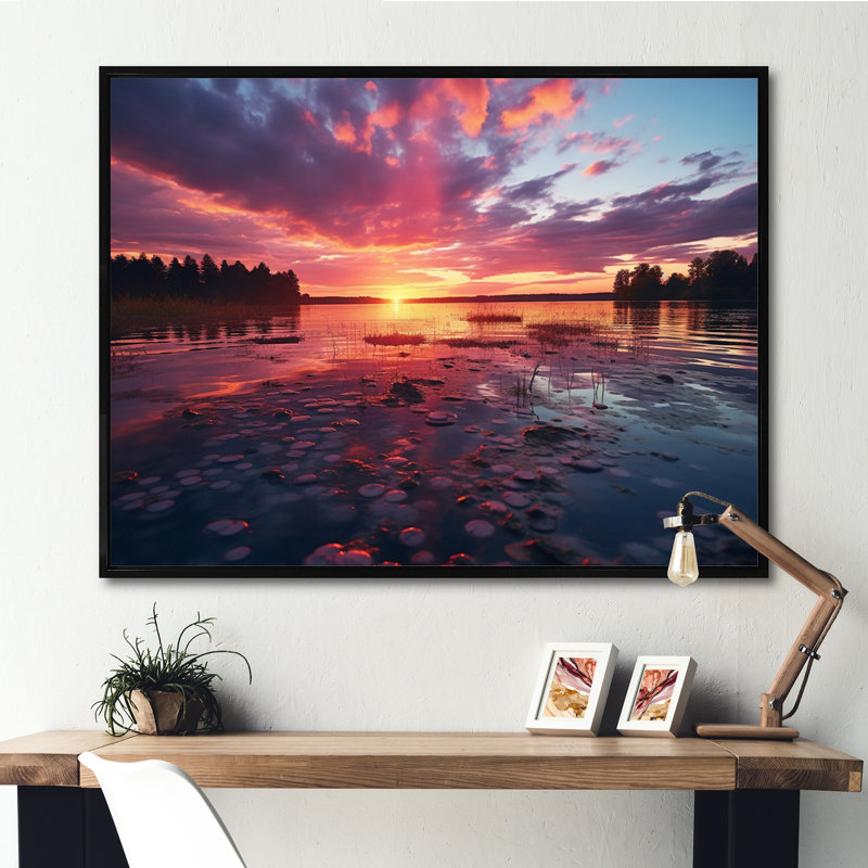 Reproduction d'art sur toile, "Sunset Silent Retreat", H 24 po x l 32 po x P 1 po, Cadre flottant noir