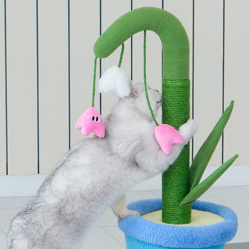 Griffoir pour chat Lily Pot - Pot de 76 cm en sisal avec 3 fleurs de cataire et 2 feuilles froissées, vert
