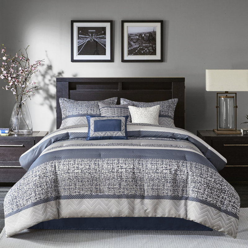Édredon grand bleu marine 7 pièces - touche de charme luxueux