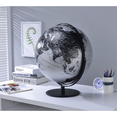Globe terrestre de montagne 3d sur cadre en métal