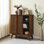 Buffet Mid-Century moderne en rotin avec tablettes réglables et pieds en bois massif - Buffet en noyer