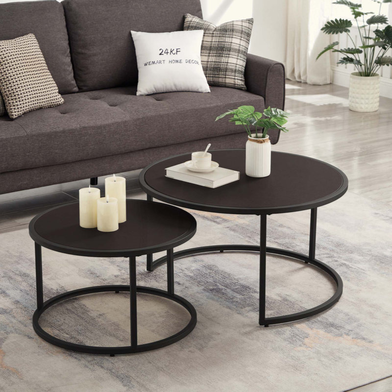 Ensemble de 2 tables basses gigognes modernes, table d'appoint en similicuir avec base en métal pour le salon