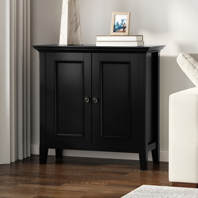 Armoire de rangement basse en bois massif l 32 "avec tablettes réglables Nash