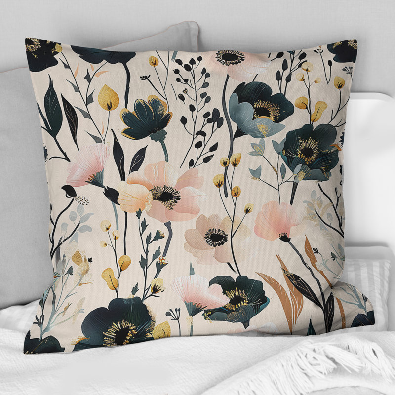 Coussin décoratif floral rose et noir, H 16 po x l 16 po