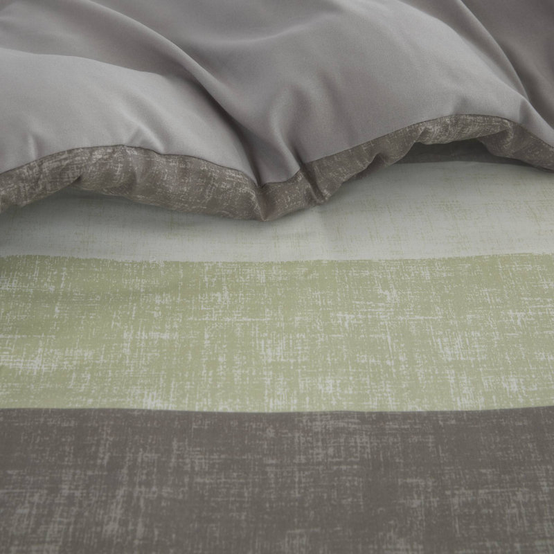 Jaxon Comforter Set with Bed Sheets, King Comforter + 6 Additional Pieces, Green/Gray