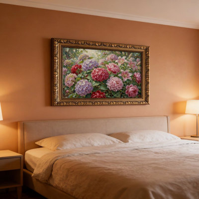 Cadre mural vintage orné d'hortensias et de pivoines – Cadre décoratif doré pour œuvres d'art.