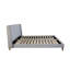 Grand lit tapissier avec 2 tables de chevet
