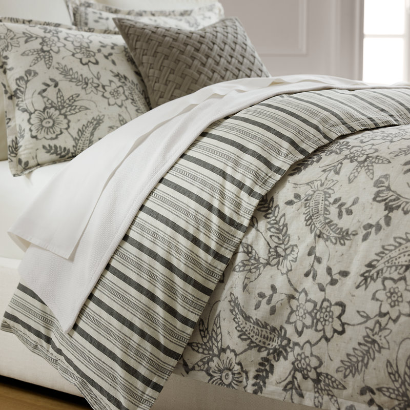 Sara Duvet Cover Set, Queen Duvet Cover + 2 Standard Shams