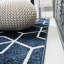Tapis bleu marine / blanc Mashawna Blocks-112993376