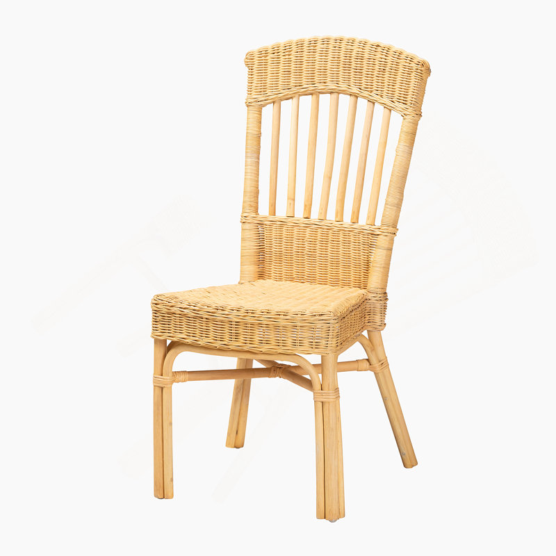 Chaise de salle à manger moderne avec un design ergonomique, une assise confortable pour les repas et les rassemblements de tous les jours.