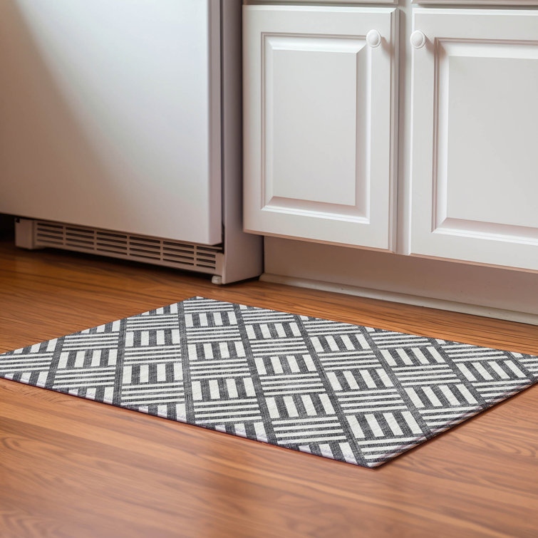 Tapis noir Cerrito lavable à la machine de qualité supérieure