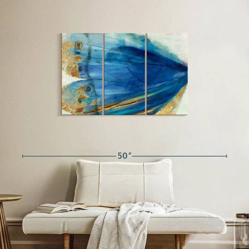 Avery Wing I, 24" H x 38" W