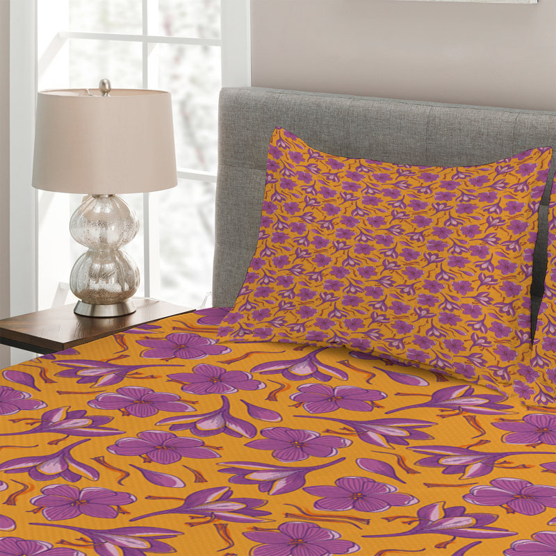 Farmhouse / Country Polyester Floral Coverlet, Queen Bedspread + 2 Shams