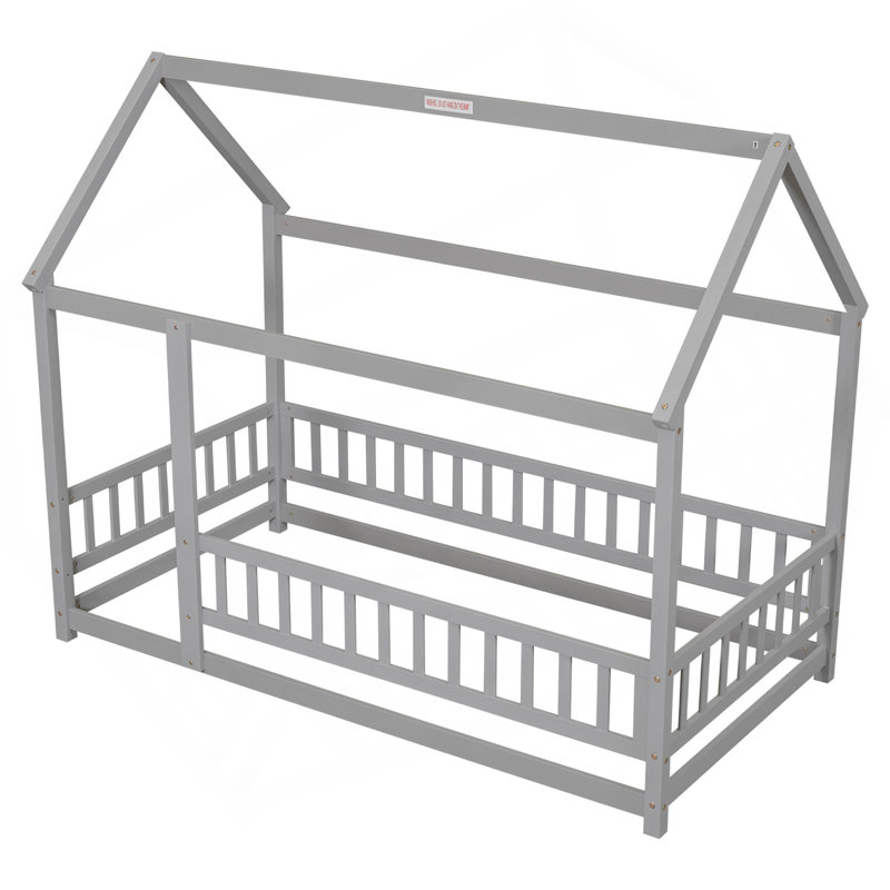 Lit simple en bois avec structure de toit de maison, garde-corps de clôture, gris, Lit simple