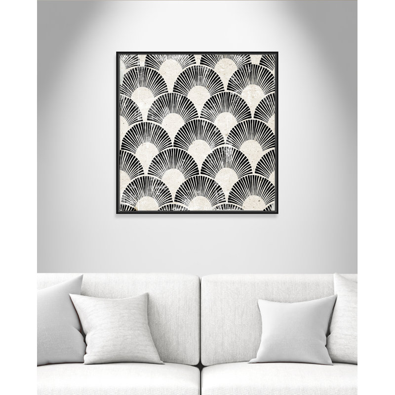 «White Art Deco III» par Aimee Wilson, 31.5'' W x 31.5'' H, Toile avec cadre, Cadre flottant noir