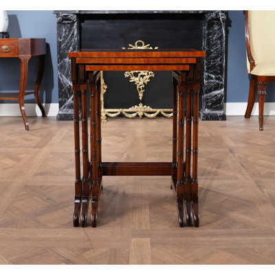 Ensemble de 3 tables gigognes ovales incrustées