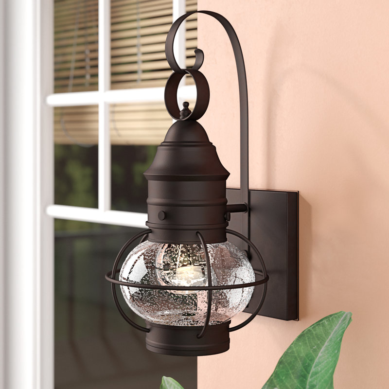Lanterne murale d'extérieur 1 lumière Zamarripa Brown, H 14,5 po x l 7,25 po