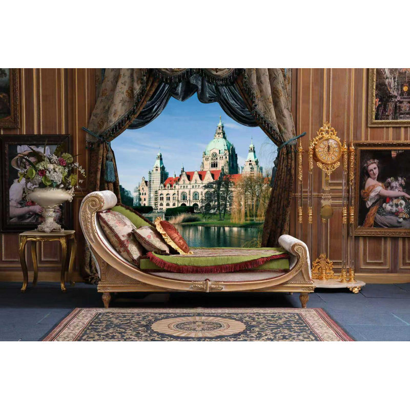 Hand-carved Classic Chaise Bench With Gilded Finish