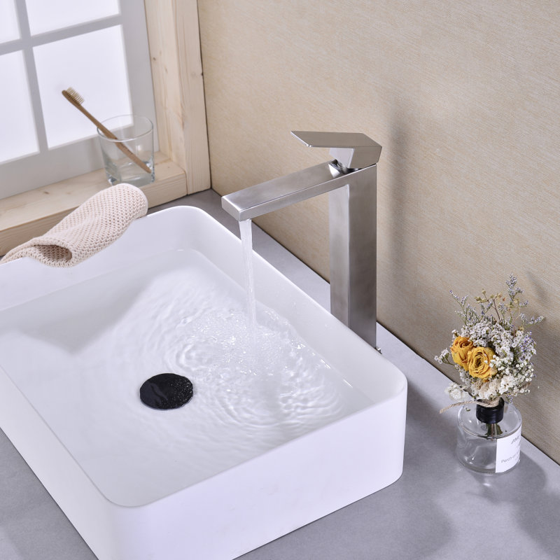 Robinet pour salle de bain à poignée simple, robinet de lavabo en nickel brossé