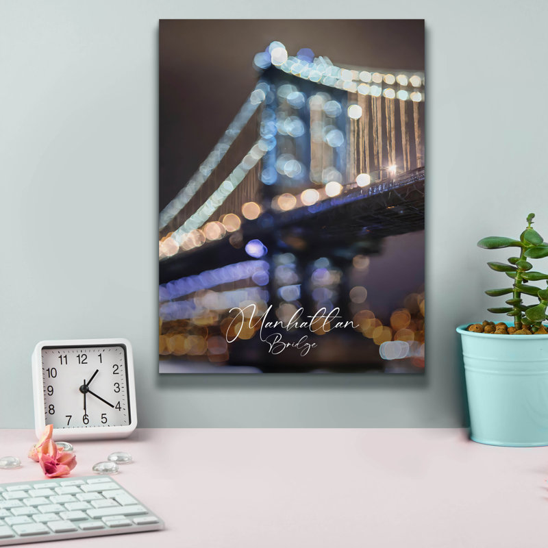 «Manhattan Bridge Out Of Focus» par Andreas Magnusson, art mural sur toile, H 16 po x l 12 po x P 0,75 po