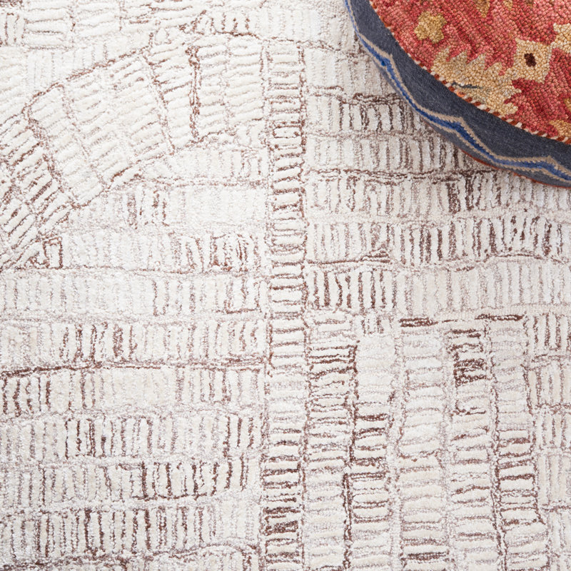 Ashwin Abstract Hand Tufted Area Rug in Brown/Ivory, Round 6'