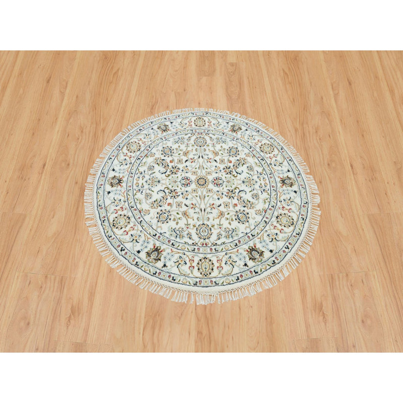 Tapis ivoire 4 pi 1 po Sauter One-of-a-Kind Sauter