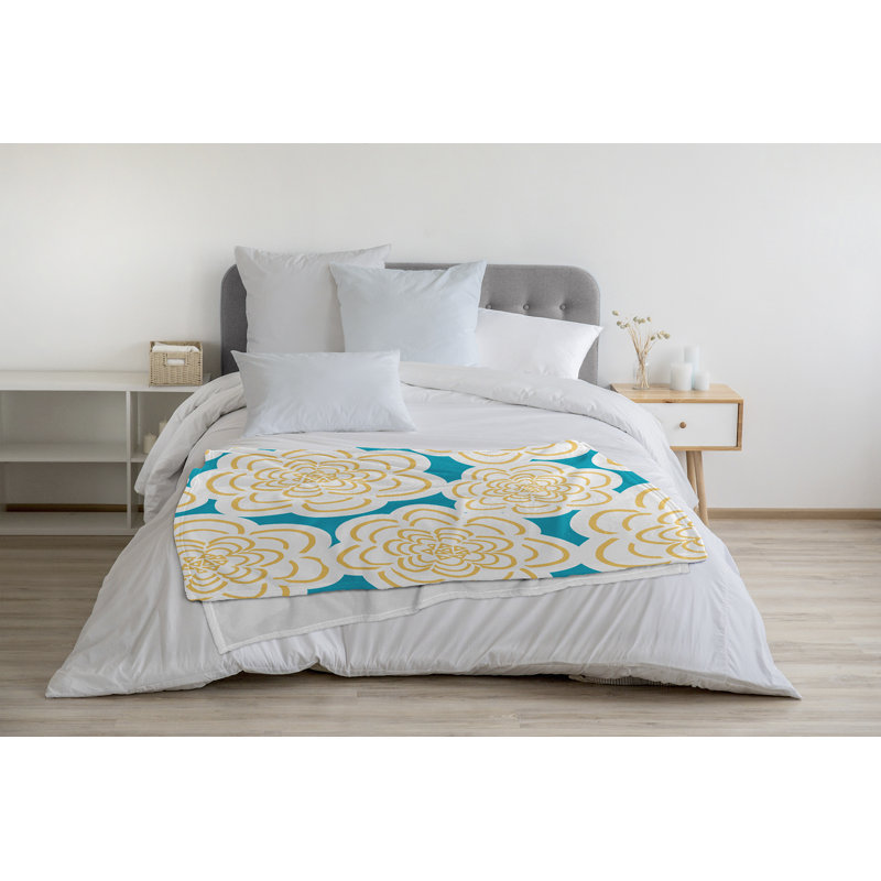 Couverture polaire Flower Power, L 60 po x L 80 po, Jaune