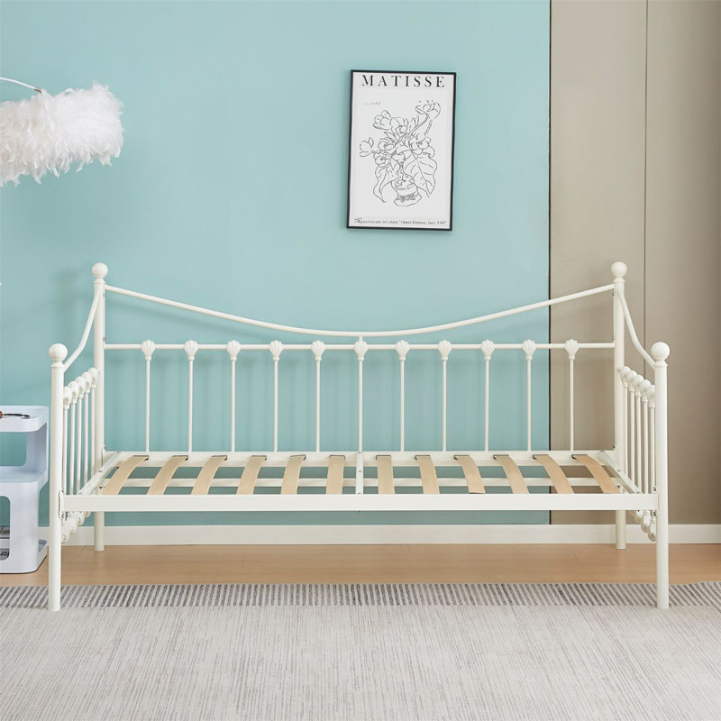 Ginsburg Daybed with Mattress