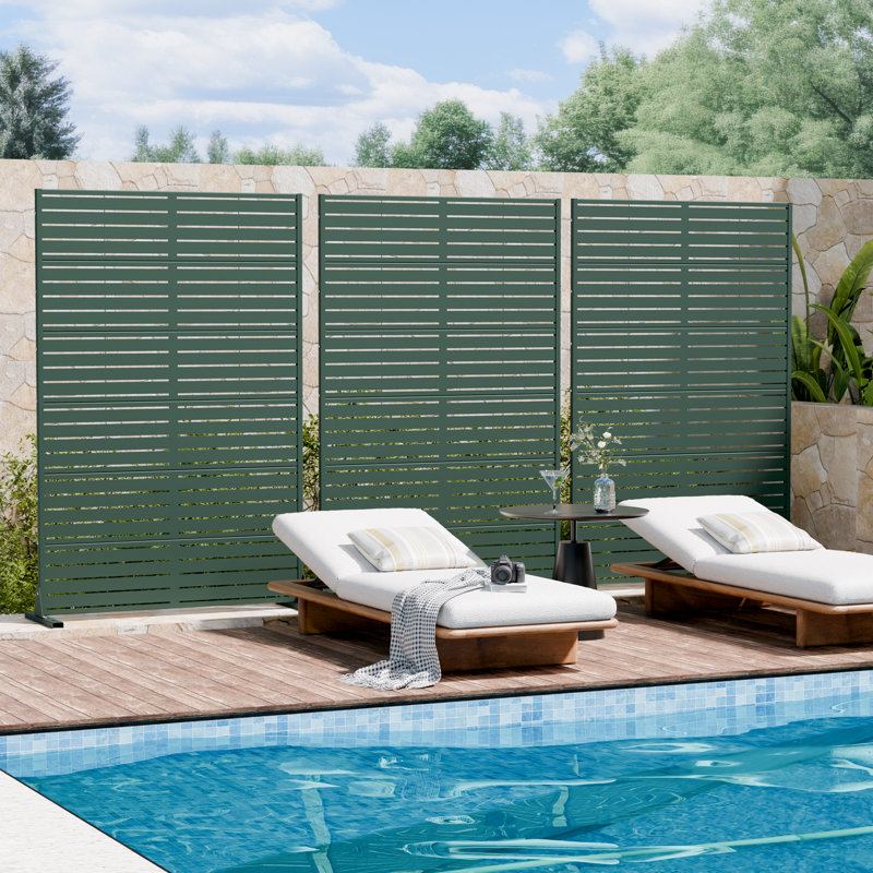 Metal Privacy Screen Fence Panel, H 72 po x l 94 po x P 16 po, Vert foncé