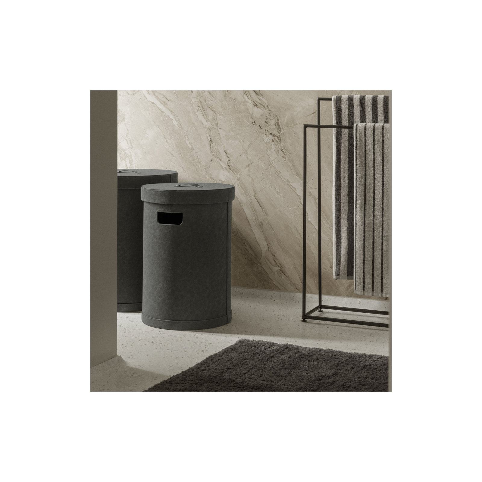 SAHLA Leather / Faux Leather Storage Bin, 52.8, Black