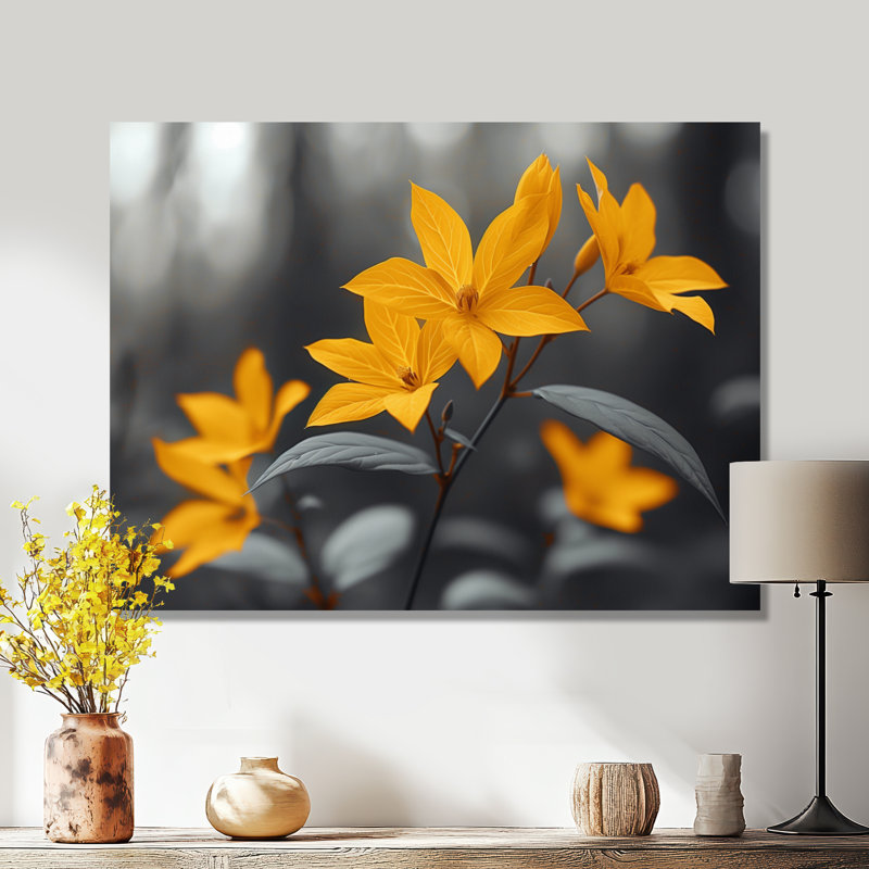 Fleur de cerisier jaune et jaune III, Toile tendue, H 12 po x l 20 po x P 1 po