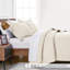 Ensemble de courtepointe pour très grand lit - Couvre-lit léger en microfibre pour lit doux - Couvre-lit moderne à motif de pièces de monnaie pour toutes les saisons - 3 pièces (1 courtepointe, 2 taies décoratives)-104830406