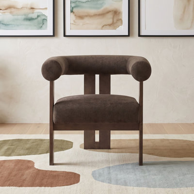 Fauteuil d'appoint moderne rembourré avec accoudoirs arrondis et piètement robuste en bois à trois pieds