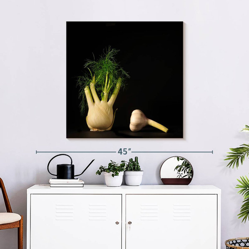 Harnek Garlic And Fennel, 30" H x 30" W