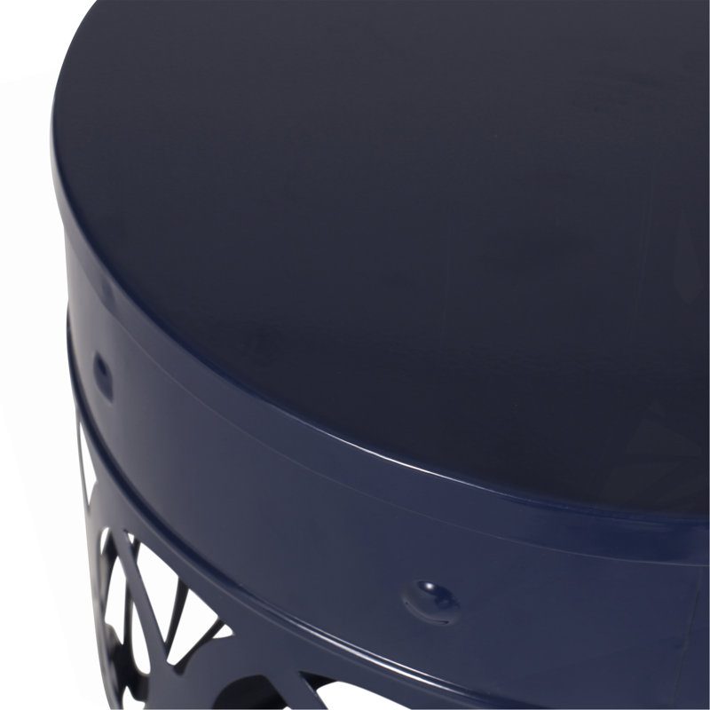 Charmante table de bout d'extérieur en métal au design élégant pour tout espace, Marine