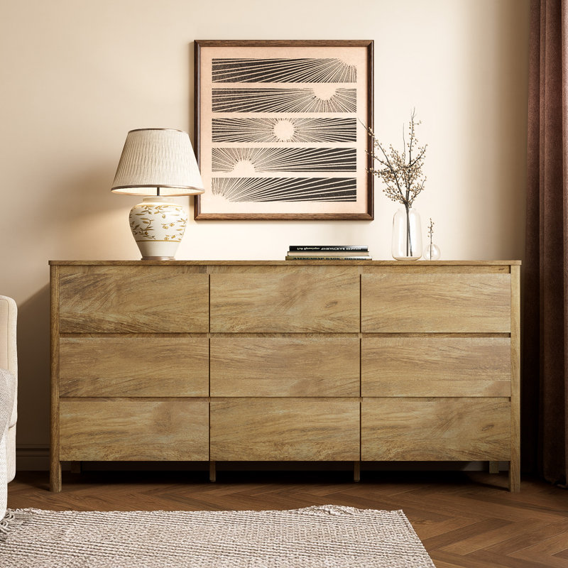 Commode 9 tiroirs l 63 po, Bois de chêne