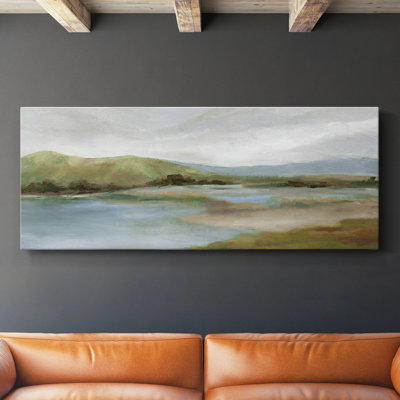 Foothills with Lake- Toile tendue avec châssis - Prêt à accrocher
