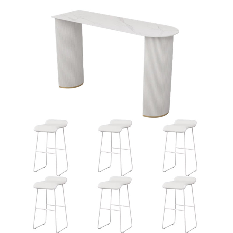 Une table de bar légère et luxueuse, H 41,3 po x L 55,1 po x l 19,6 po, Blanc, Blanc