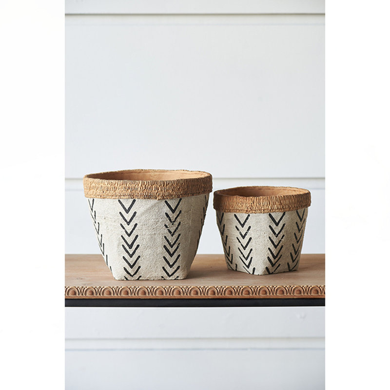Set Of 2 White And Brown Cement Planters With V Pattern, L:D10x8"  S:D8x6.5"