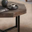 Table basse vintage rétro avec pieds en métal-182255307
